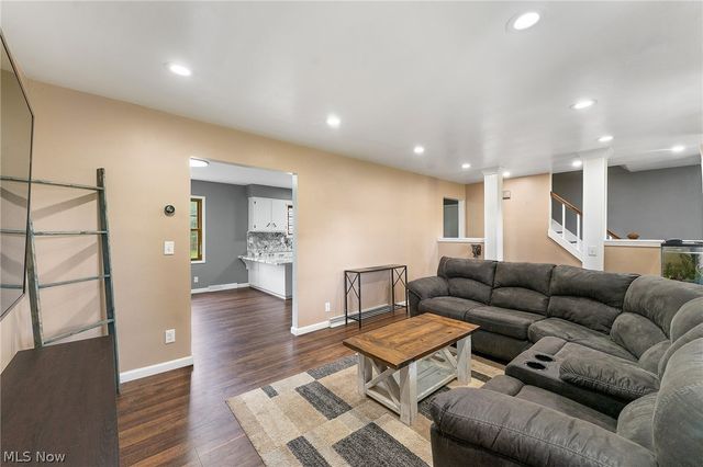 10393 Rapp Road, New Middletown, OH 44442