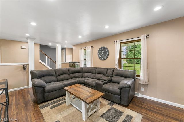 10393 Rapp Road, New Middletown, OH 44442
