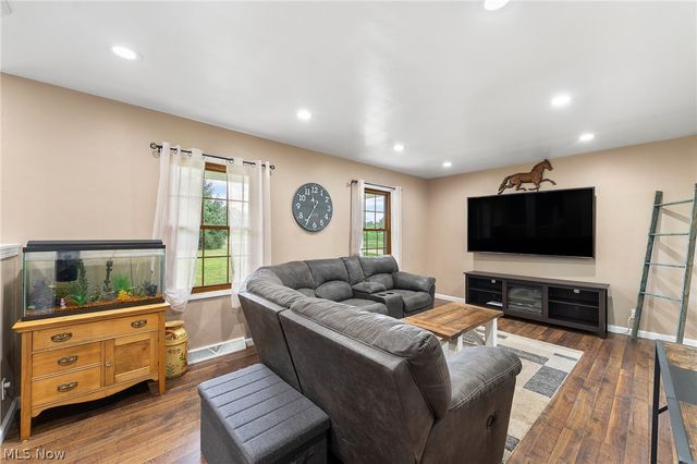 10393 Rapp Road, New Middletown, OH 44442