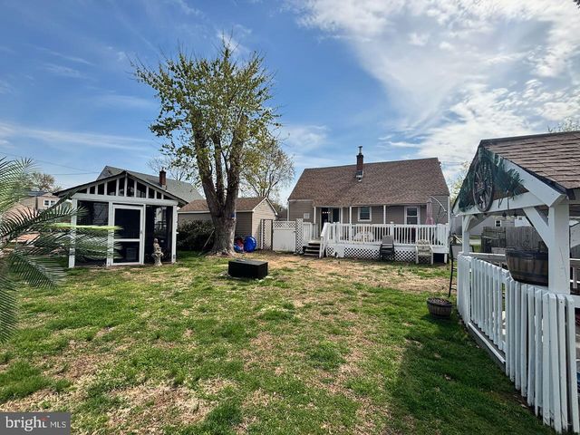 1047 HARRISON ST, Bristol, PA 19007