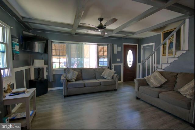 1047 HARRISON ST, Bristol, PA 19007