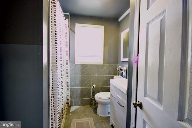 1047 HARRISON ST, Bristol, PA 19007