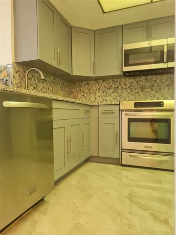 5570 NW 44th Street, Lauderhill, FL 33319