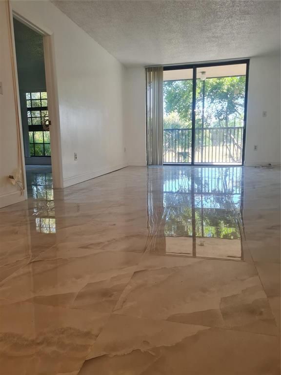 5570 NW 44th Street, Lauderhill, FL 33319