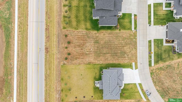 7814 N 167 Avenue, Bennington, NE 68007