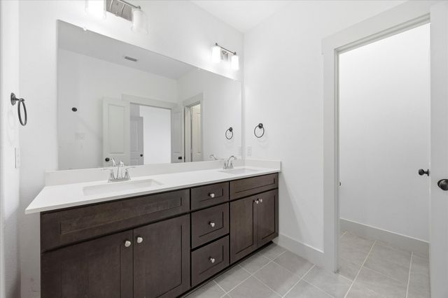 818 Trace Hawk Lane, Arlington, TX 76005