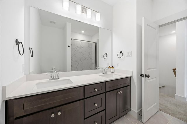 818 Trace Hawk Lane, Arlington, TX 76005
