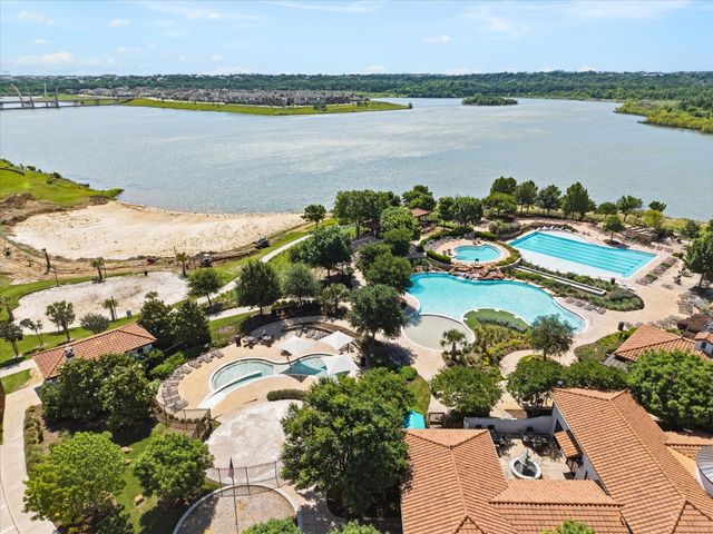 818 Trace Hawk Lane, Arlington, TX 76005