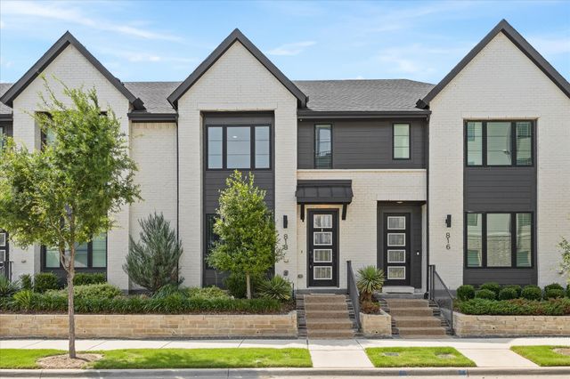 818 Trace Hawk Lane, Arlington, TX 76005