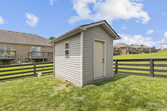124 Bryants Trail, Berea, KY 40403