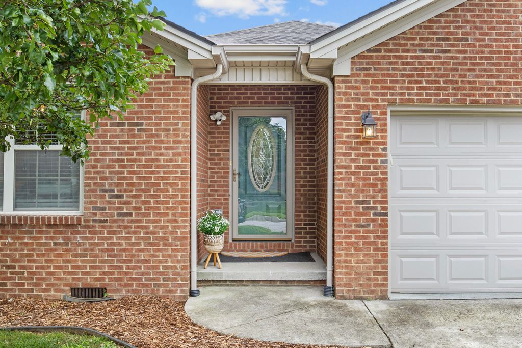 124 Bryants Trail, Berea, KY 40403