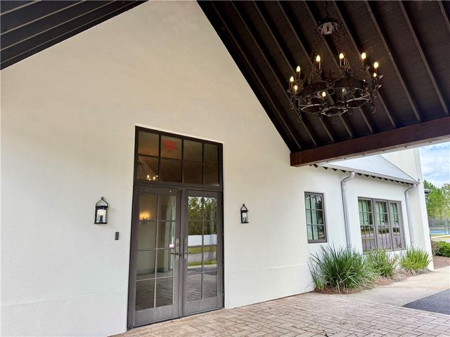 219 Bottlebrush Walk, Brunswick, GA 31525