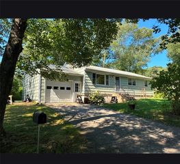 39 Juniper Drive, Hopkinton, RI 02804
