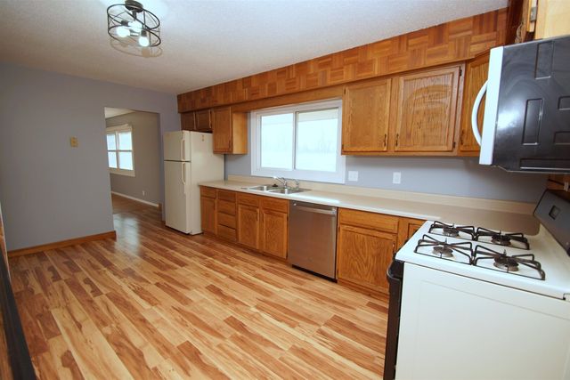 3618 Magnolia Court, Bettendorf, IA 52722