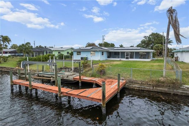 5146 Glade CT, Cape Coral, FL 33904