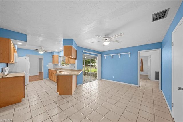 5146 Glade CT, Cape Coral, FL 33904