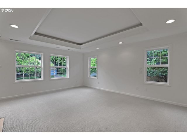 6730 Sw PRESLYNN Dr, Portland, OR 97225
