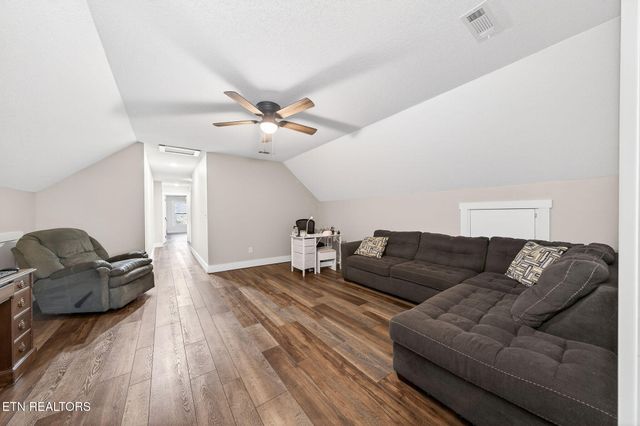 1156 Sunset Ridge Drive, Crossville, TN 38571