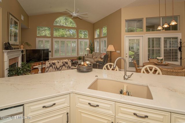 13175 WEXFORD HOLLOW Road N, Jacksonville, FL 32224
