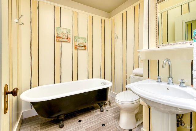 12847 Sir Francis Drake Blvd, Inverness, CA 94937