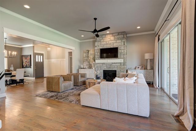 5317 Gateway Bridge Court, Edmond, OK 73034