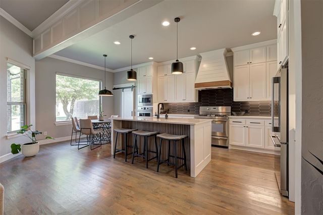 5317 Gateway Bridge Court, Edmond, OK 73034