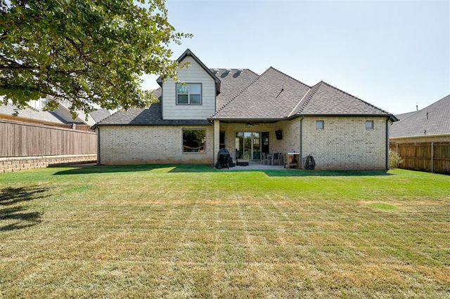 5317 Gateway Bridge Court, Edmond, OK 73034