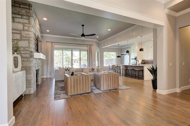5317 Gateway Bridge Court, Edmond, OK 73034
