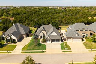 5317 Gateway Bridge Court, Edmond, OK 73034