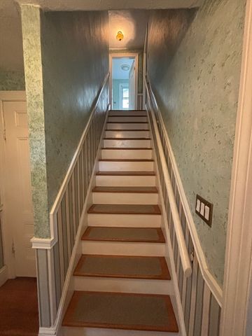 137 Appleton St, Springfield, MA 01108