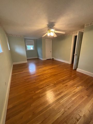 137 Appleton St, Springfield, MA 01108