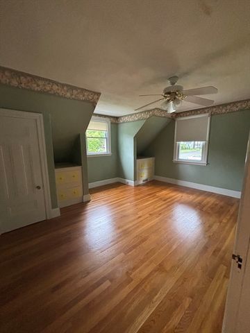137 Appleton St, Springfield, MA 01108