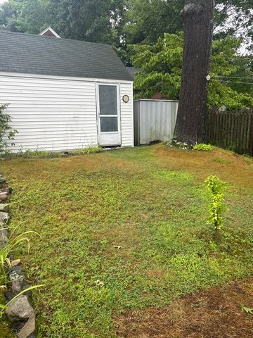 137 Appleton St, Springfield, MA 01108