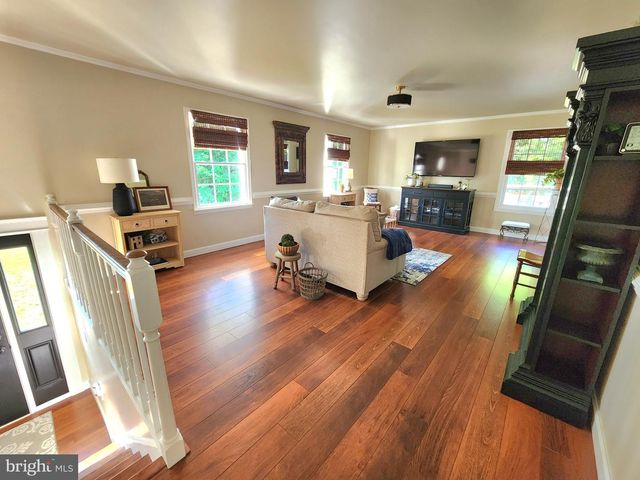 14464 LIPSCOMB HILL LN, Milford, VA 22514