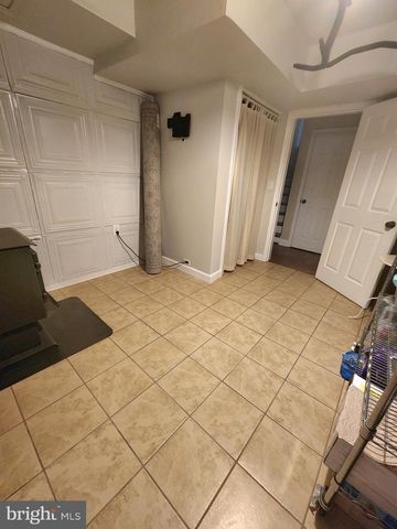 14464 LIPSCOMB HILL LN, Milford, VA 22514