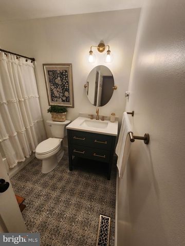 14464 LIPSCOMB HILL LN, Milford, VA 22514