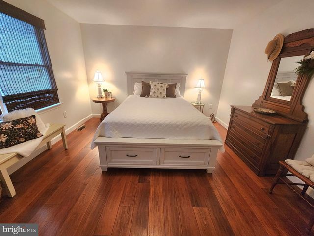 14464 LIPSCOMB HILL LN, Milford, VA 22514