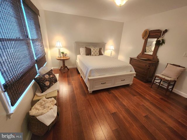 14464 LIPSCOMB HILL LN, Milford, VA 22514