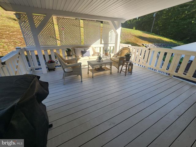 14464 LIPSCOMB HILL LN, Milford, VA 22514