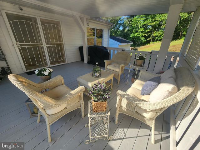 14464 LIPSCOMB HILL LN, Milford, VA 22514