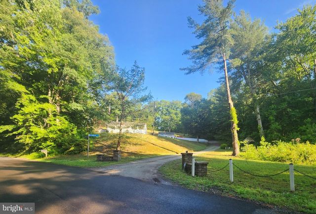 14464 LIPSCOMB HILL LN, Milford, VA 22514