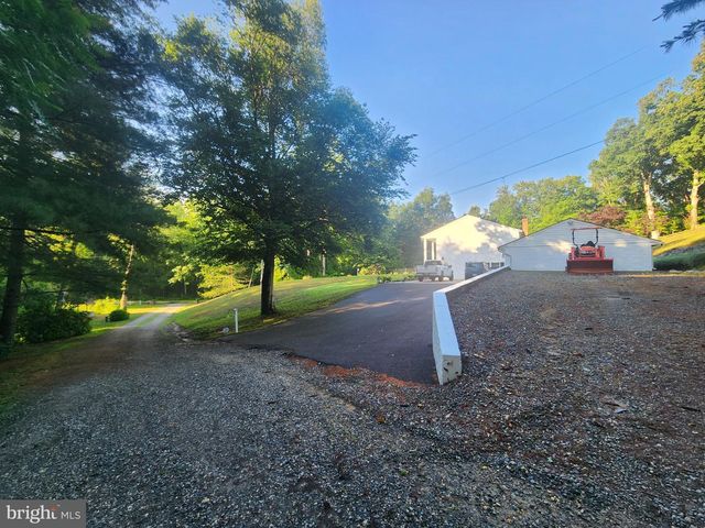 14464 LIPSCOMB HILL LN, Milford, VA 22514