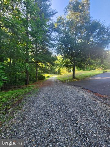 14464 LIPSCOMB HILL LN, Milford, VA 22514