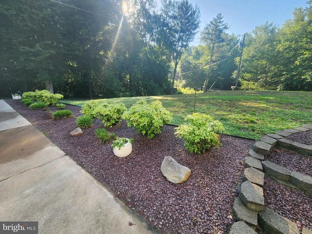 14464 LIPSCOMB HILL LN, Milford, VA 22514