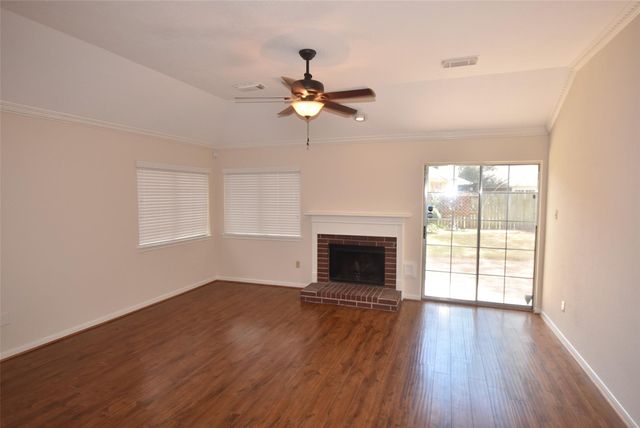 7910 Park Hollow Court, Houston, TX 77095