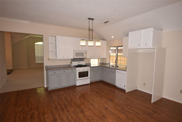 7910 Park Hollow Court, Houston, TX 77095