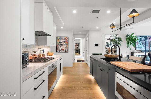 7167 E RANCHO VISTA Drive 3002, Scottsdale, AZ 85251