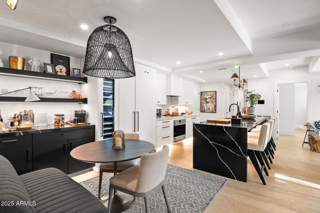 7167 E RANCHO VISTA Drive 3002, Scottsdale, AZ 85251