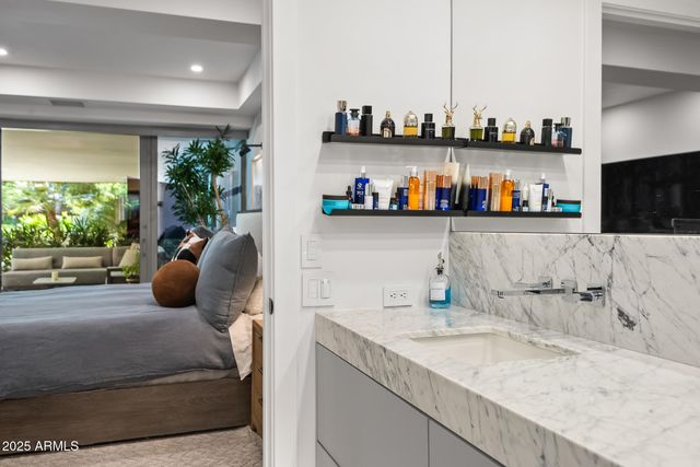 7167 E RANCHO VISTA Drive 3002, Scottsdale, AZ 85251