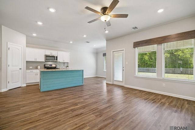 13048 Fowler Dr, Denham Springs, LA 70706